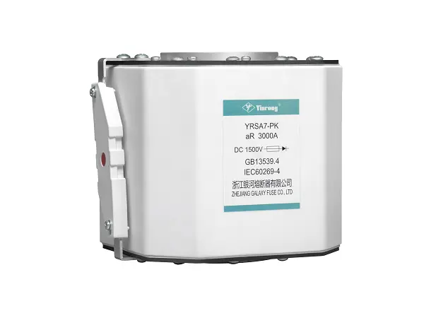 Wie verbessert eine Hochgeschwindigkeitssicherung mit quadratischem Gehäuse die Systemsicherheit?