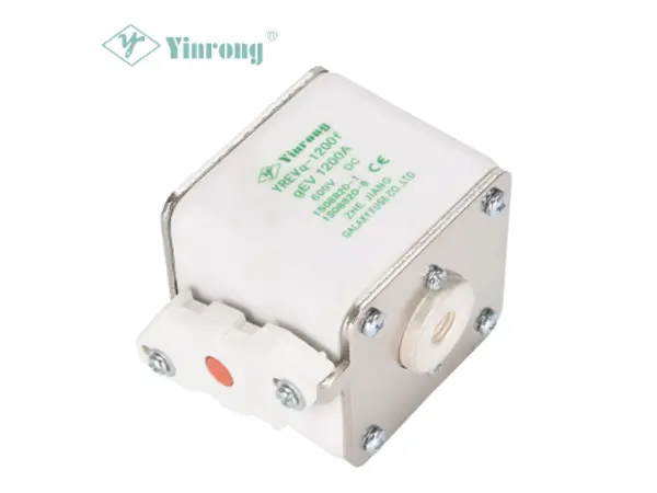 Welche Funktion haben EV Automotive und EVSE Fuse?